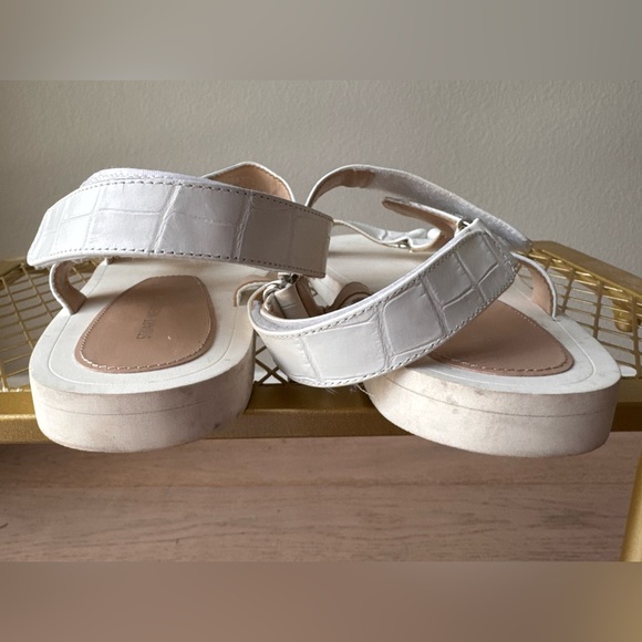 STUART WEITZMAN Vail Croc-effect Leather Slingback Sandals Sz: 8 White - Picture 5 of 9